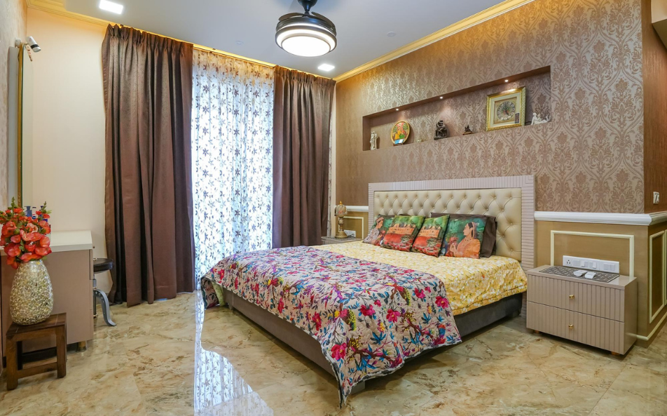 The Sliding Wardrobe